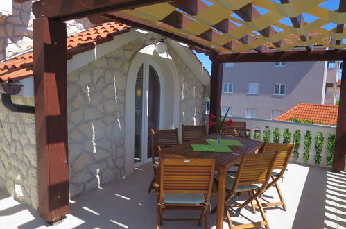 Photo 17 - 2 bedroom Apartment in Vrsi with terrace