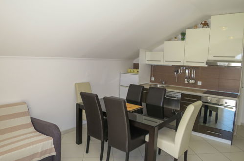 Foto 4 - Apartamento de 2 habitaciones en Vrsi con terraza y vistas al mar