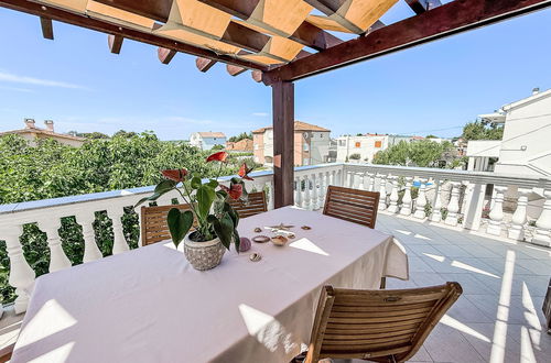 Foto 3 - Apartamento de 2 quartos em Vrsi com terraço