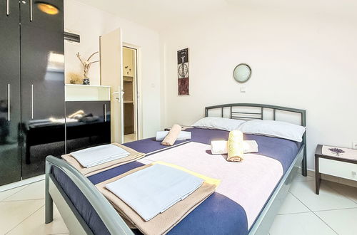 Foto 12 - Apartamento de 2 quartos em Vrsi com terraço