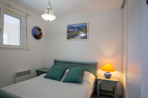 Foto 8 - Apartamento de 1 quarto em Le Lavandou com piscina e jardim