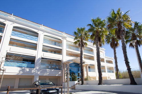 Photo 19 - Appartement de 1 chambre à Le Lavandou avec piscine et vues à la mer