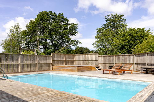 Foto 2 - Casa de 3 quartos em Ullared com piscina e jardim