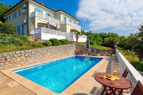 Foto 1 - Casa con 3 camere da letto a Mošćenička Draga con piscina e giardino