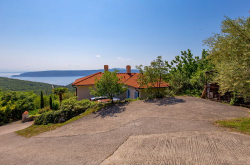 Foto 55 - Casa de 3 habitaciones en Mošćenička Draga con piscina y vistas al mar