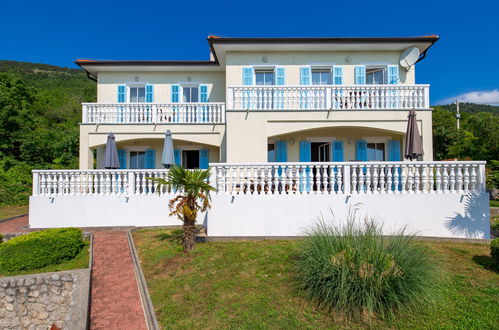 Foto 25 - Casa con 3 camere da letto a Mošćenička Draga con piscina e vista mare