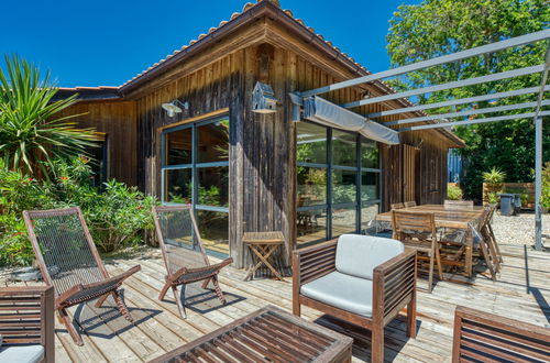 Foto 1 - Casa de 5 habitaciones en Soulac-sur-Mer con jardín y terraza