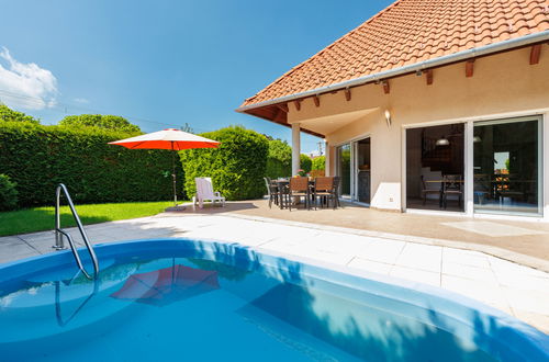Photo 32 - 4 bedroom House in Siófok with private pool and garden