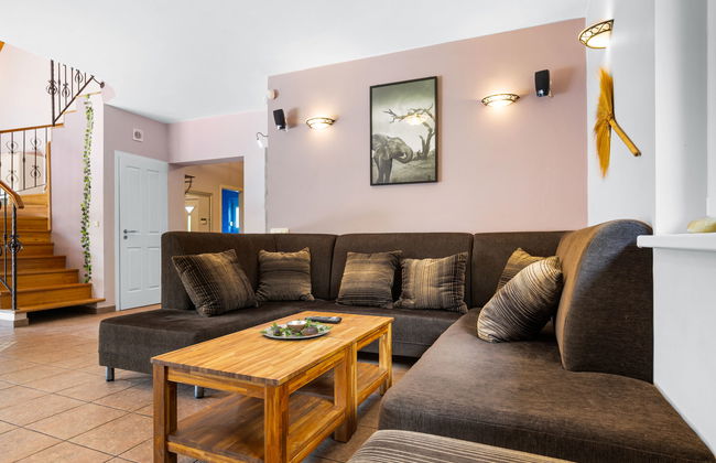 Casa de 5 quartos em Siófok com piscina privada e jardim - Foto 8