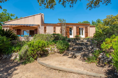 Foto 3 - Casa con 3 camere da letto a Grimaud con terrazza e vista mare