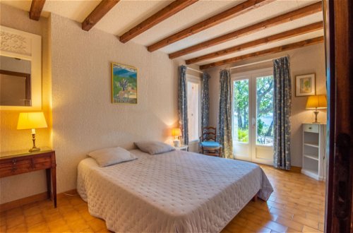 Foto 5 - Casa con 3 camere da letto a Grimaud con terrazza e vista mare
