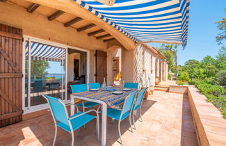 Foto 1 - Casa con 3 camere da letto a Grimaud con giardino e terrazza