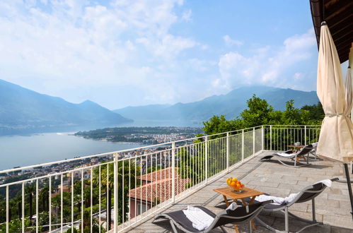 Photo 32 - Maison de 5 chambres à Minusio avec piscine privée et vues sur la montagne