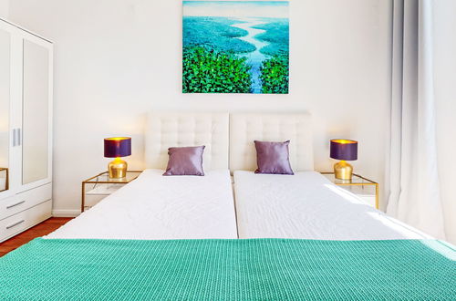 Foto 16 - Casa de 5 quartos em Minusio com piscina privada e jardim