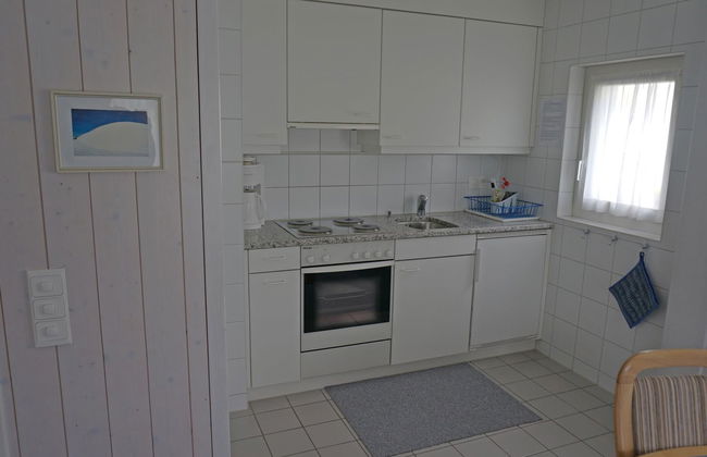 2 bedroom Apartment in Saanen - Photo 11