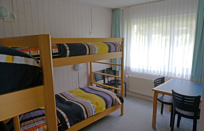 2 bedroom Apartment in Saanen - Photo 14