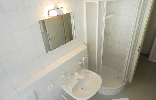 2 bedroom Apartment in Saanen - Photo 17