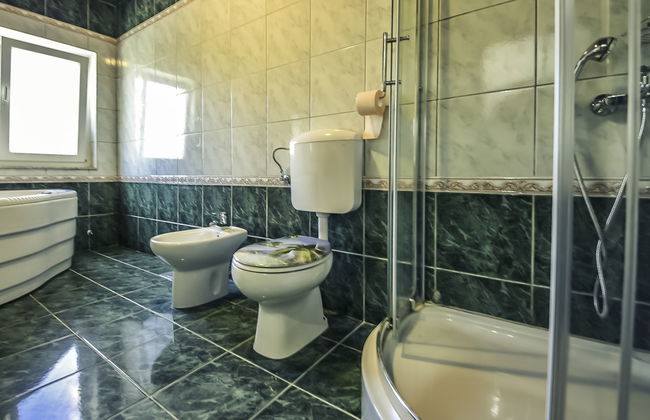 Apartamento de 4 quartos em Obrovac com piscina privada e jardim - Foto 11