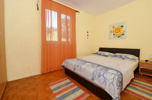 Foto 24 - Casa con 4 camere da letto a Zara con piscina privata e vista mare