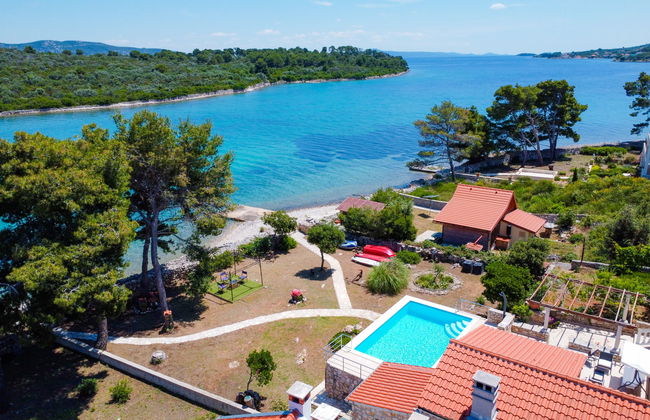 Casa de 6 quartos em Zadar com piscina privada e jardim - Foto 28