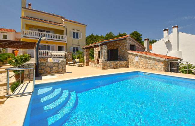 Casa de 6 quartos em Zadar com piscina privada e jardim - Foto 1