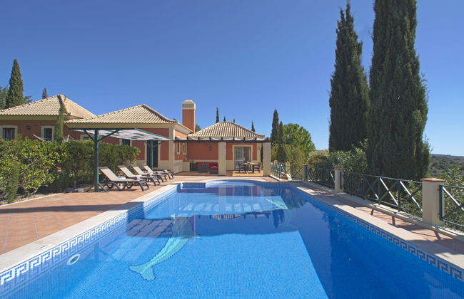 Casa de 4 quartos em Loulé com piscina privada e jardim - Foto 2
