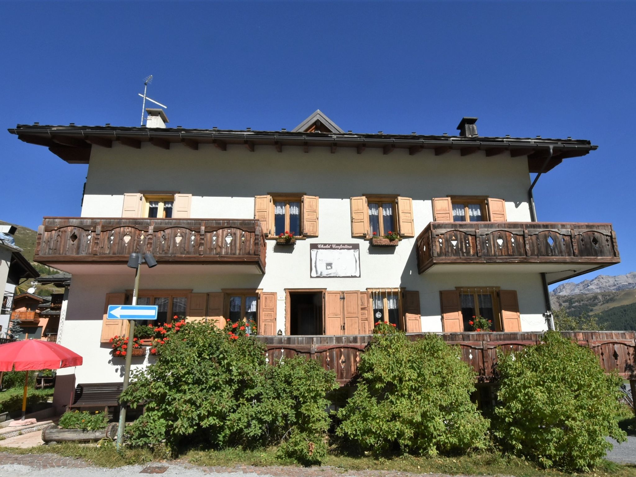 Foto 17 - Apartment mit 3 Schlafzimmern in Livigno mit garten und blick auf die berge