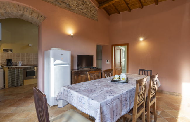 Apartamento de 4 quartos em Prelà com piscina e jardim - Foto 14
