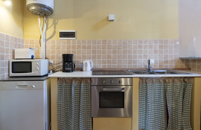 Apartamento de 4 quartos em Prelà com piscina e jardim - Foto 4
