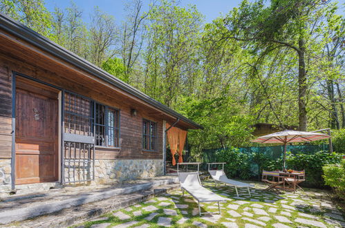 Photo 1 - Maison de 1 chambre à Massa avec jardin et terrasse