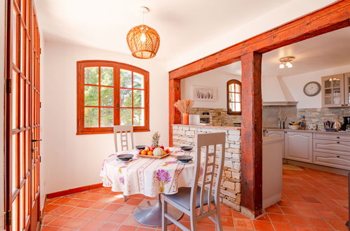 Photo 14 - Maison de 3 chambres à Saint-Raphaël avec piscine privée et jardin