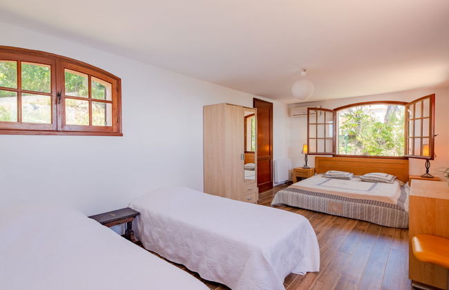 Casa de 4 quartos em Saint-Raphaël com piscina privada e jardim - Foto 22