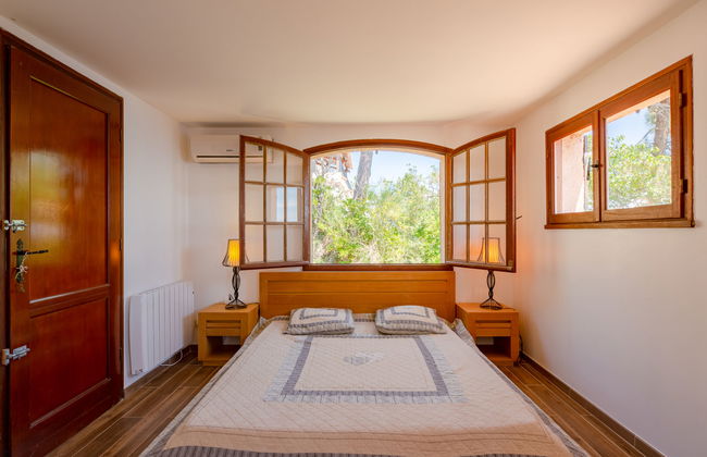 Casa de 4 quartos em Saint-Raphaël com piscina privada e jardim - Foto 21