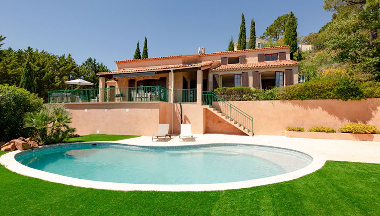 Foto 1 - Casa con 3 camere da letto a Saint-Raphaël con piscina privata e vista mare