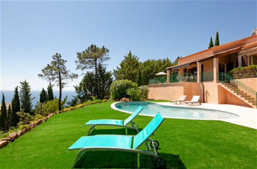 Foto 30 - Haus mit 3 Schlafzimmern in Saint-Raphaël mit privater pool und blick aufs meer