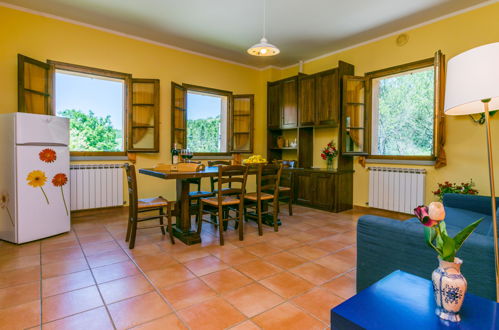 Photo 5 - 2 bedroom Apartment in Montespertoli with swimming pool and garden
