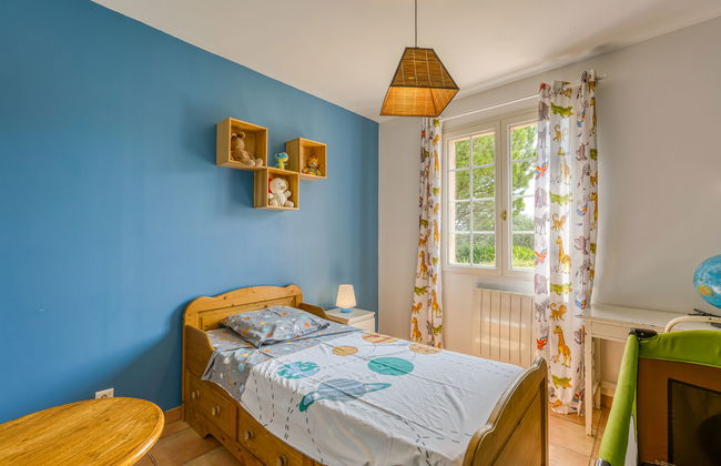 Casa de 4 quartos em Sabran com piscina privada e jardim - Foto 11