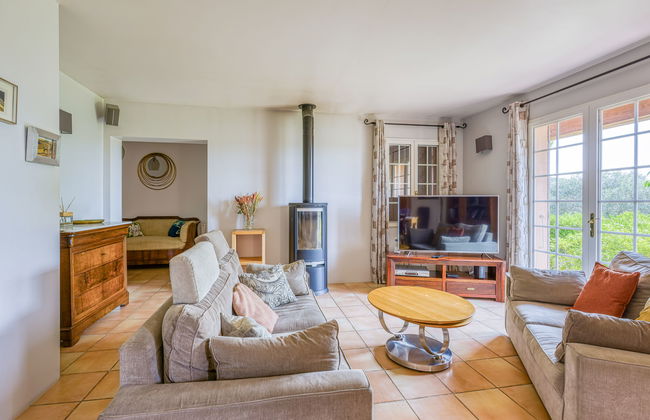 Casa de 4 quartos em Sabran com piscina privada e jardim - Foto 7