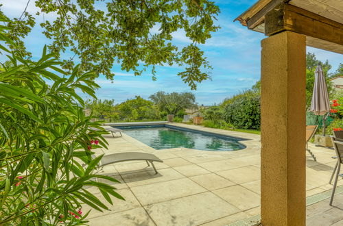 Foto 1 - Casa de 3 habitaciones en Sabran con piscina privada y jardín