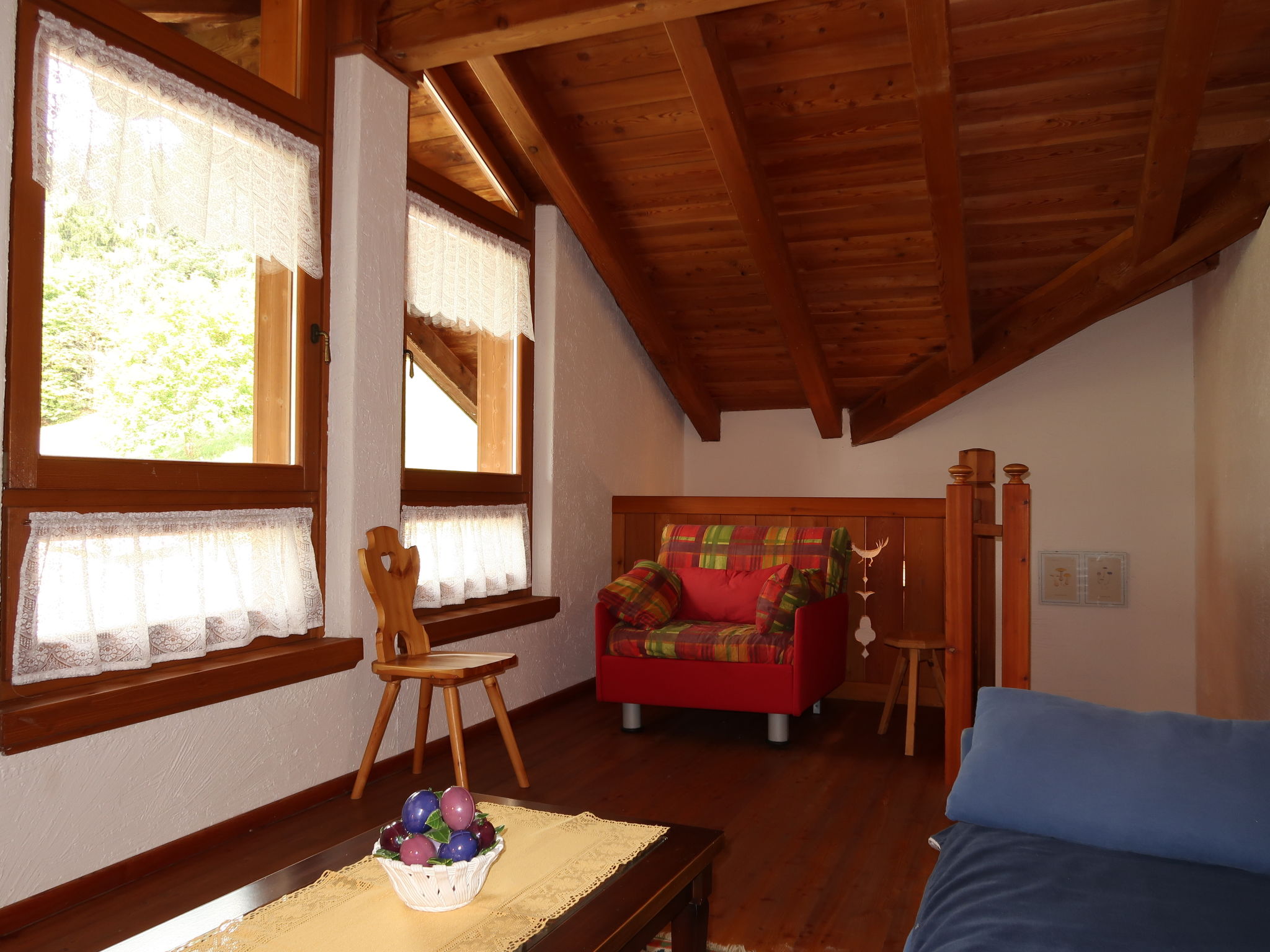 Photo 5 - 2 bedroom Apartment in Calceranica al Lago with garden and mountain view