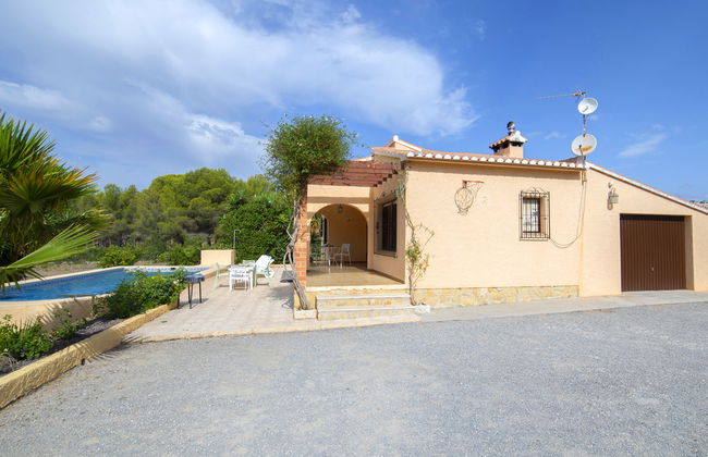Casa de 4 quartos em Calp com piscina privada e jardim - Foto 27
