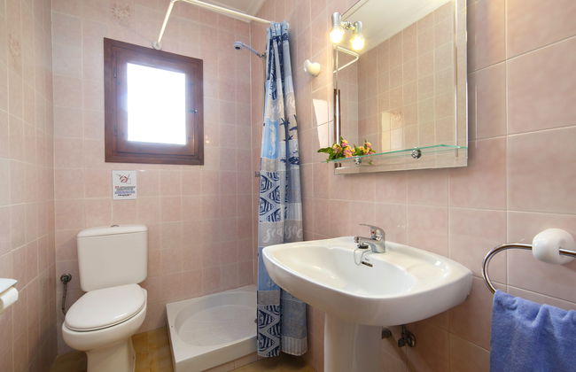Casa de 4 quartos em Calp com piscina privada e jardim - Foto 15
