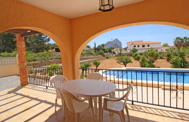 Casa de 4 quartos em Calp com piscina privada e jardim - Foto 34