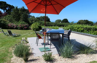 Photo 3 - Maison de 5 chambres à Penvénan avec jardin et vues à la mer