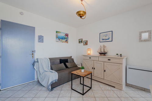 Foto 9 - Apartment mit 1 Schlafzimmer in Le Barcarès mit terrasse und blick aufs meer