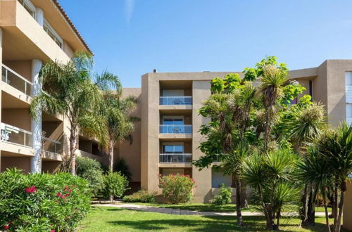 Photo 4 - Appartement en Santa-Lucia-di-Moriani avec piscine et jardin