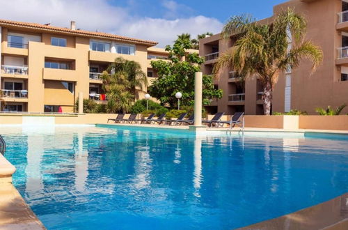 Photo 16 - Appartement en Santa-Lucia-di-Moriani avec piscine et jardin