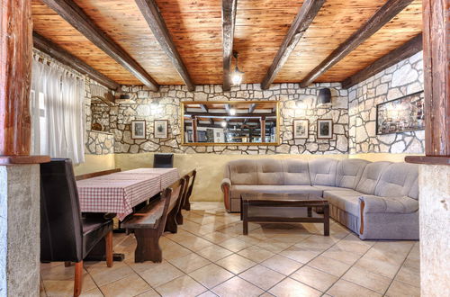Foto 11 - Casa de 6 quartos em Višnjan com piscina privada e jardim