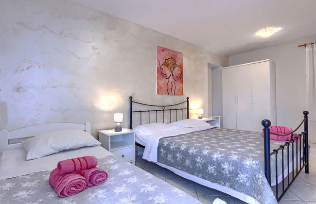 Casa de 6 quartos em Višnjan com piscina privada e jardim - Foto 29