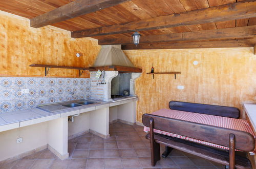 Foto 18 - Casa de 6 quartos em Višnjan com piscina privada e jardim